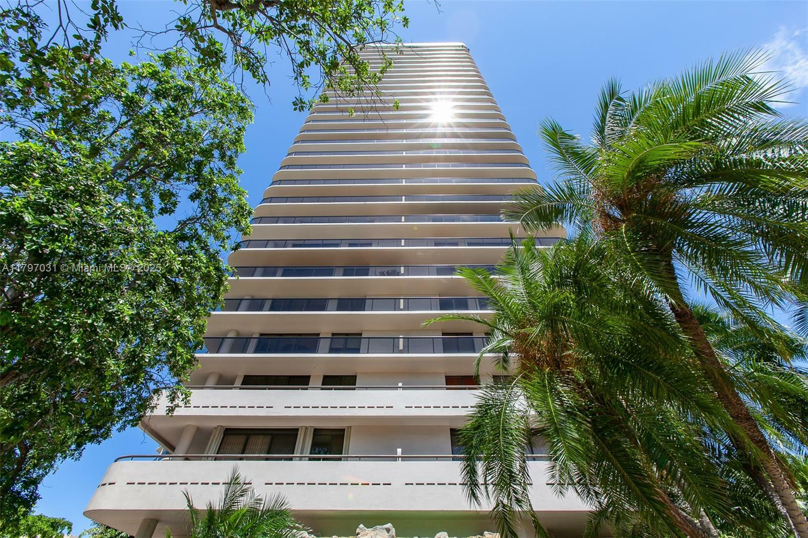 Property Photo: 19667 Turnberry Way 16gr FL 33180