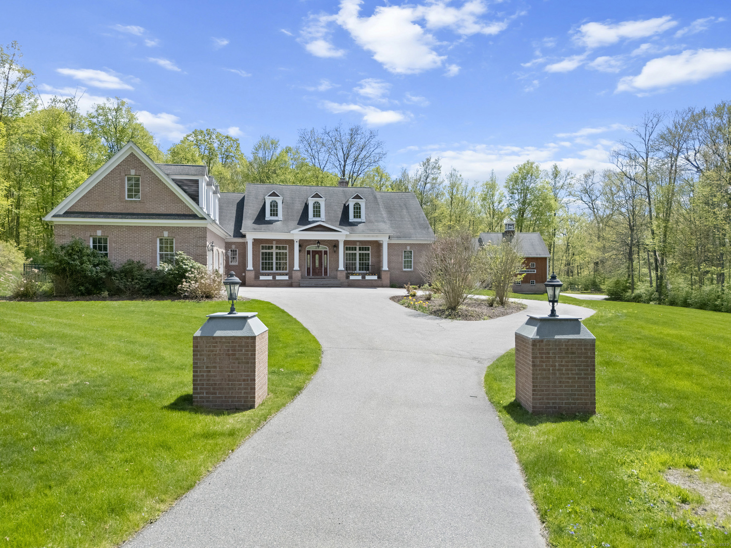 Property Photo: 15 Hickory Hill Road CT 06001