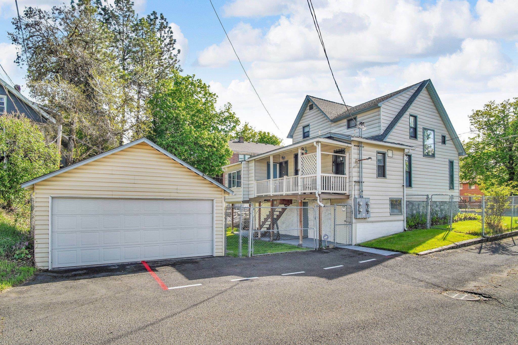 517 S Maple St  Spokane WA 99204 photo