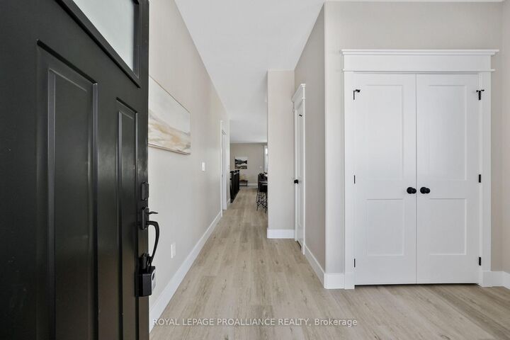 Property Photo: 1 Merriman Court ON K0K 1S0
