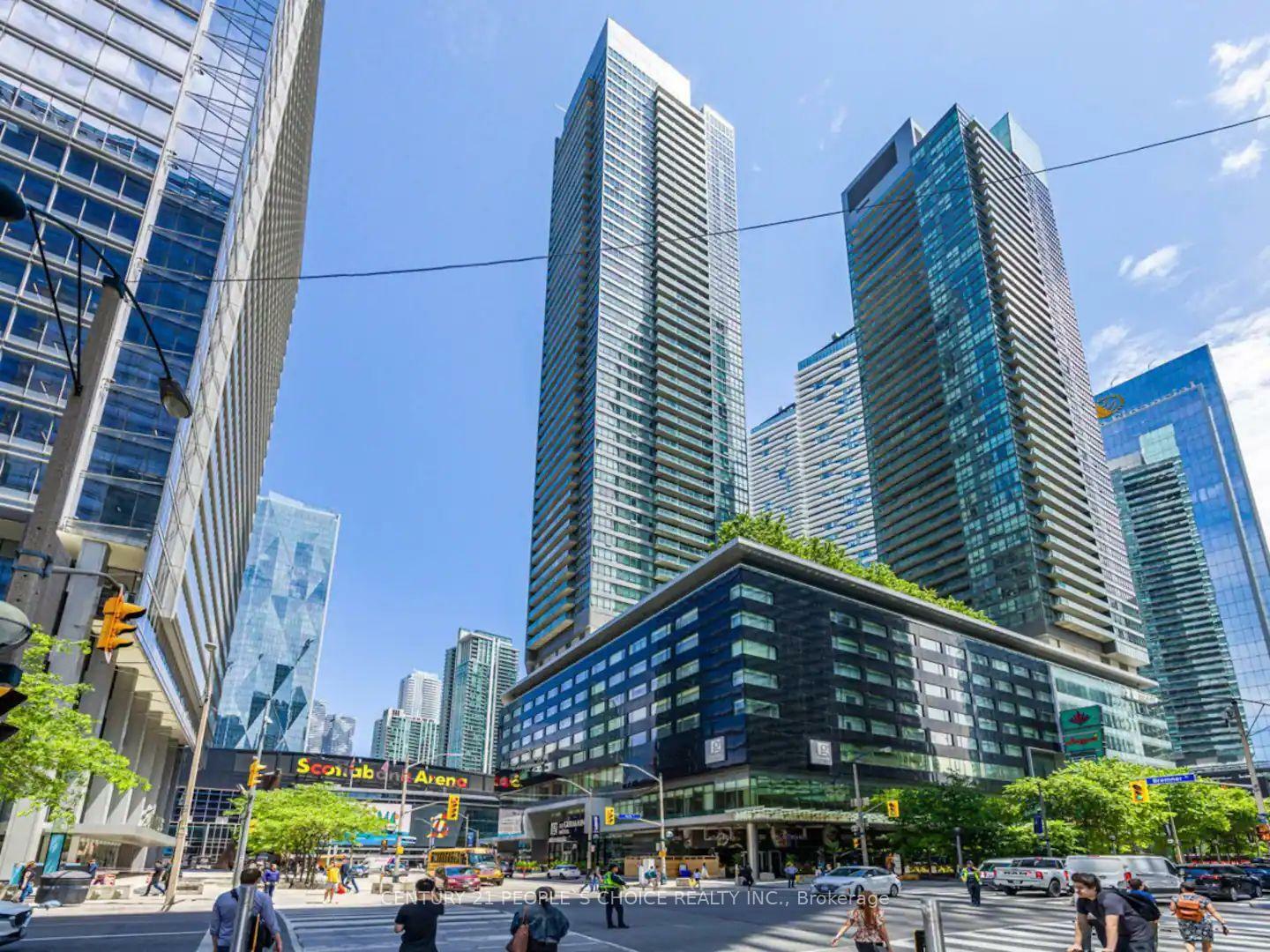 Photo de la propriété: 65 Bremner Boulevard 1203 ON M5J 0A7