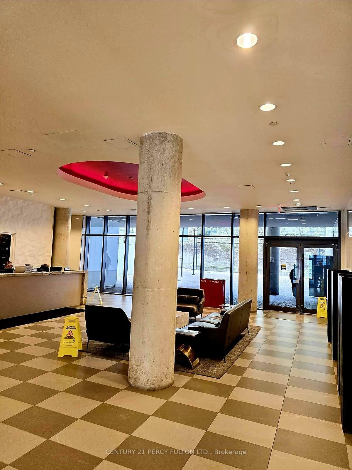 Photo de la propriété: 560 King Street W 213 ON M5V 0L6