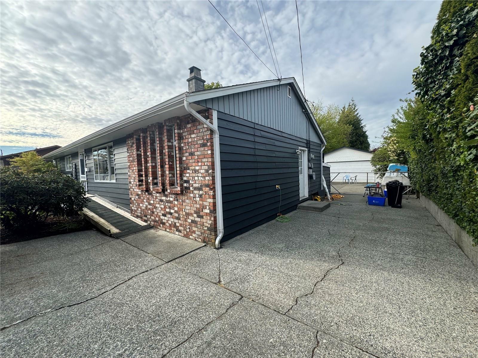 Photo de la propriété: 782 Marina Rd BC V9W 1X4
