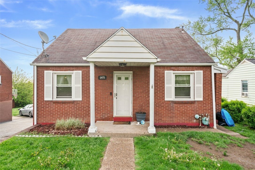 Property Photo: 1975 Rhodes Avenue PA 15122