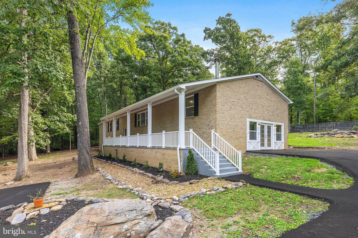Property Photo: 194 Black Cub Run Lane WV 25425