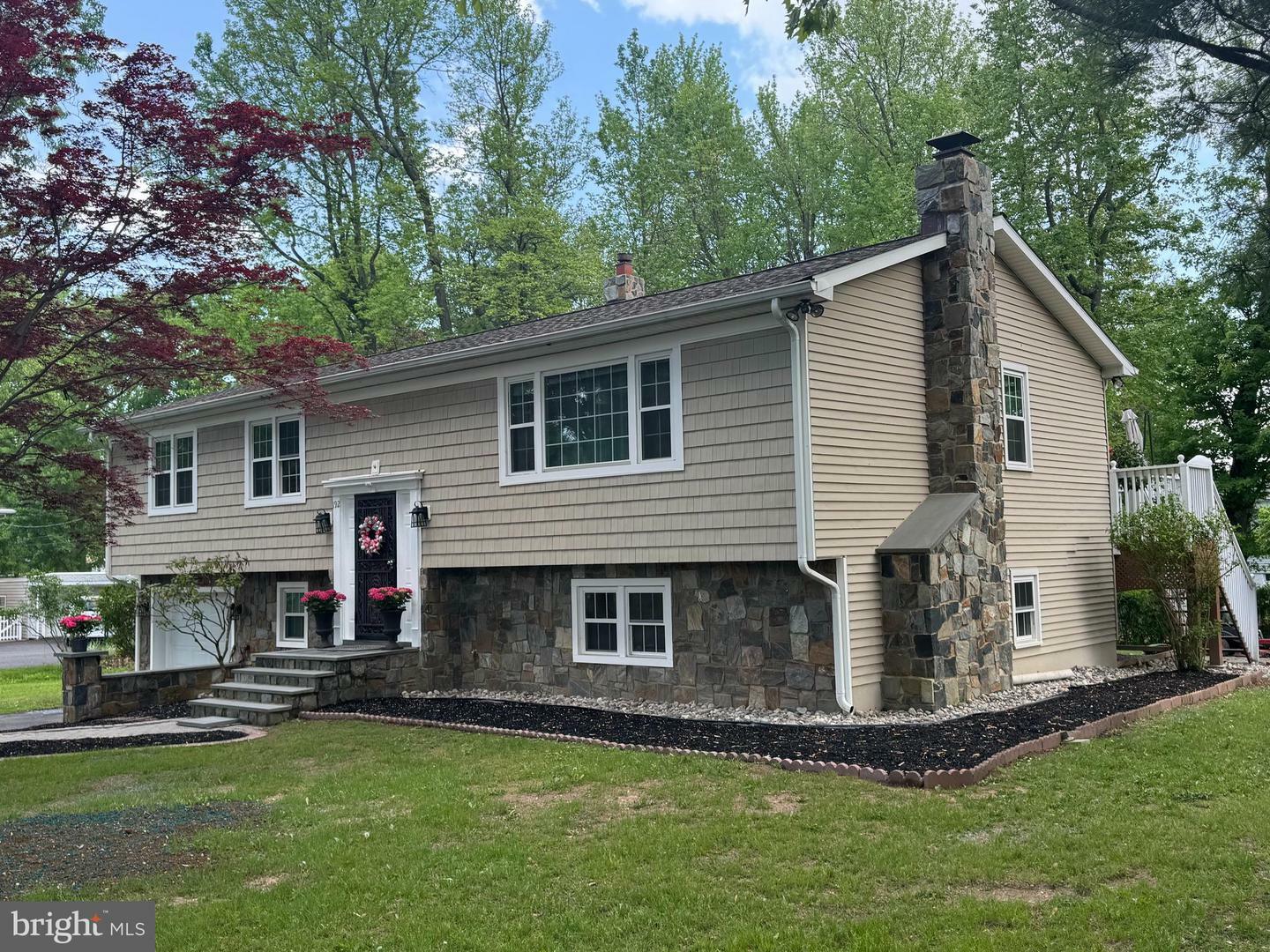 192 Bull Run Road  Ewing NJ 08638 photo