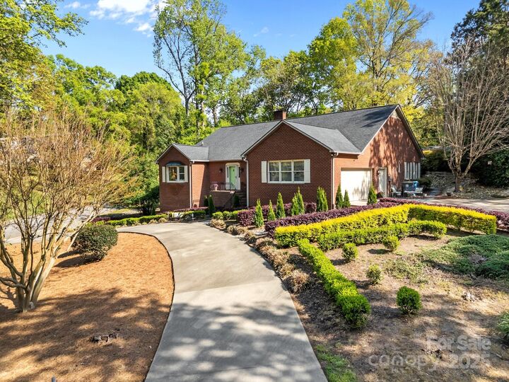 Property Photo:  961 Confederate Avenue  NC 28144