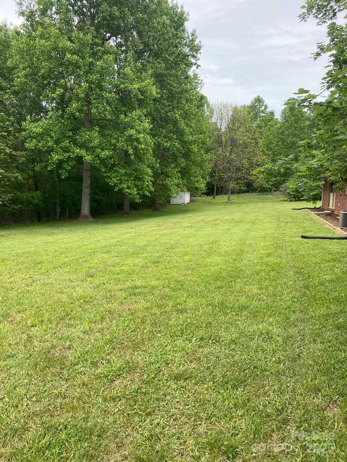 Property Photo: 460 S Minton Road NC 28697