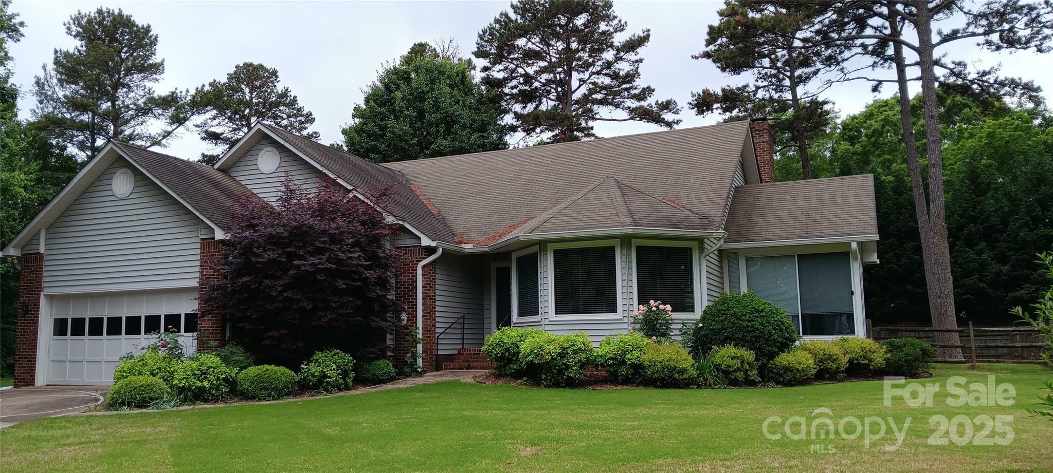 Property Photo: 104 Gallarie Place NC 28144