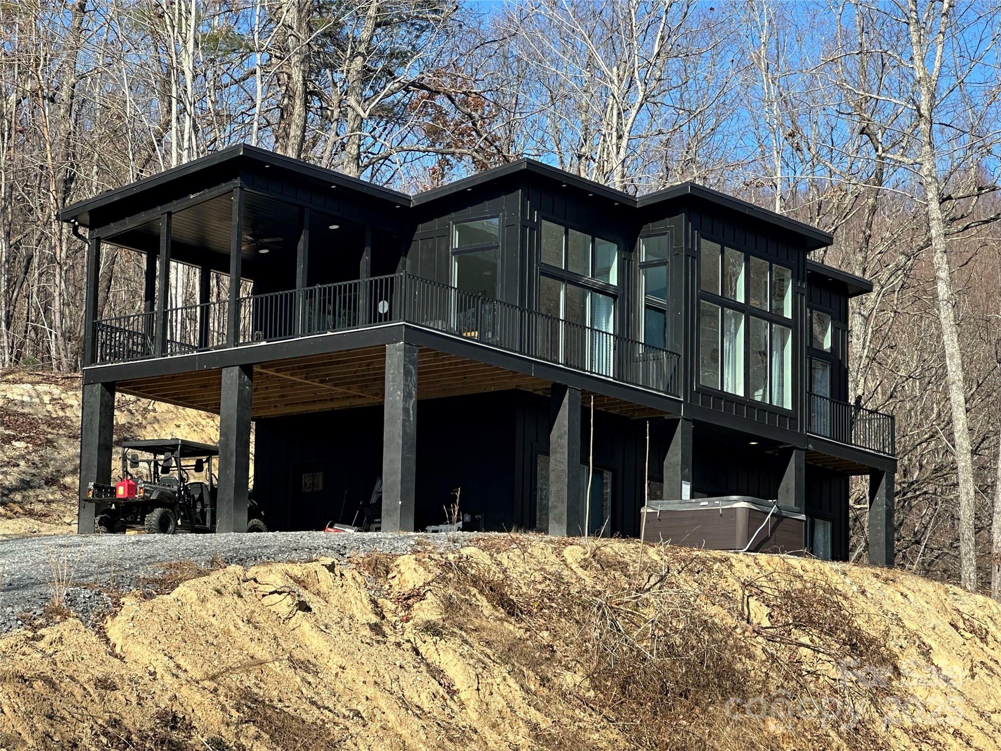 Property Photo: 3149 Winter Hawk Lane NC 28645