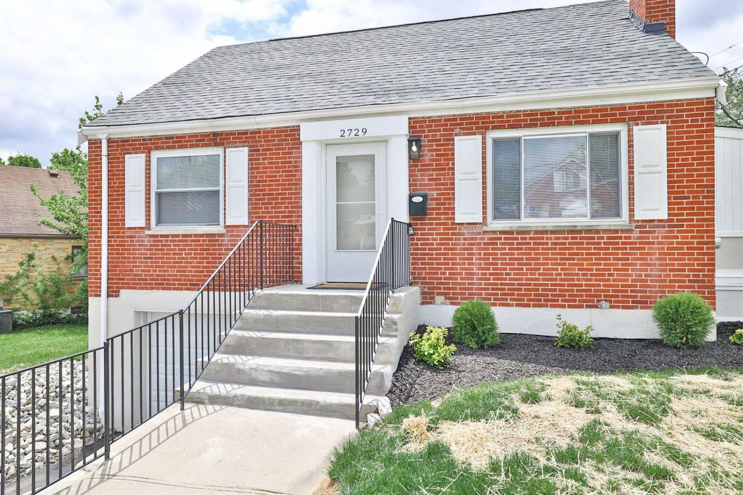 Property Photo: 2729 Hennge Drive OH 45239