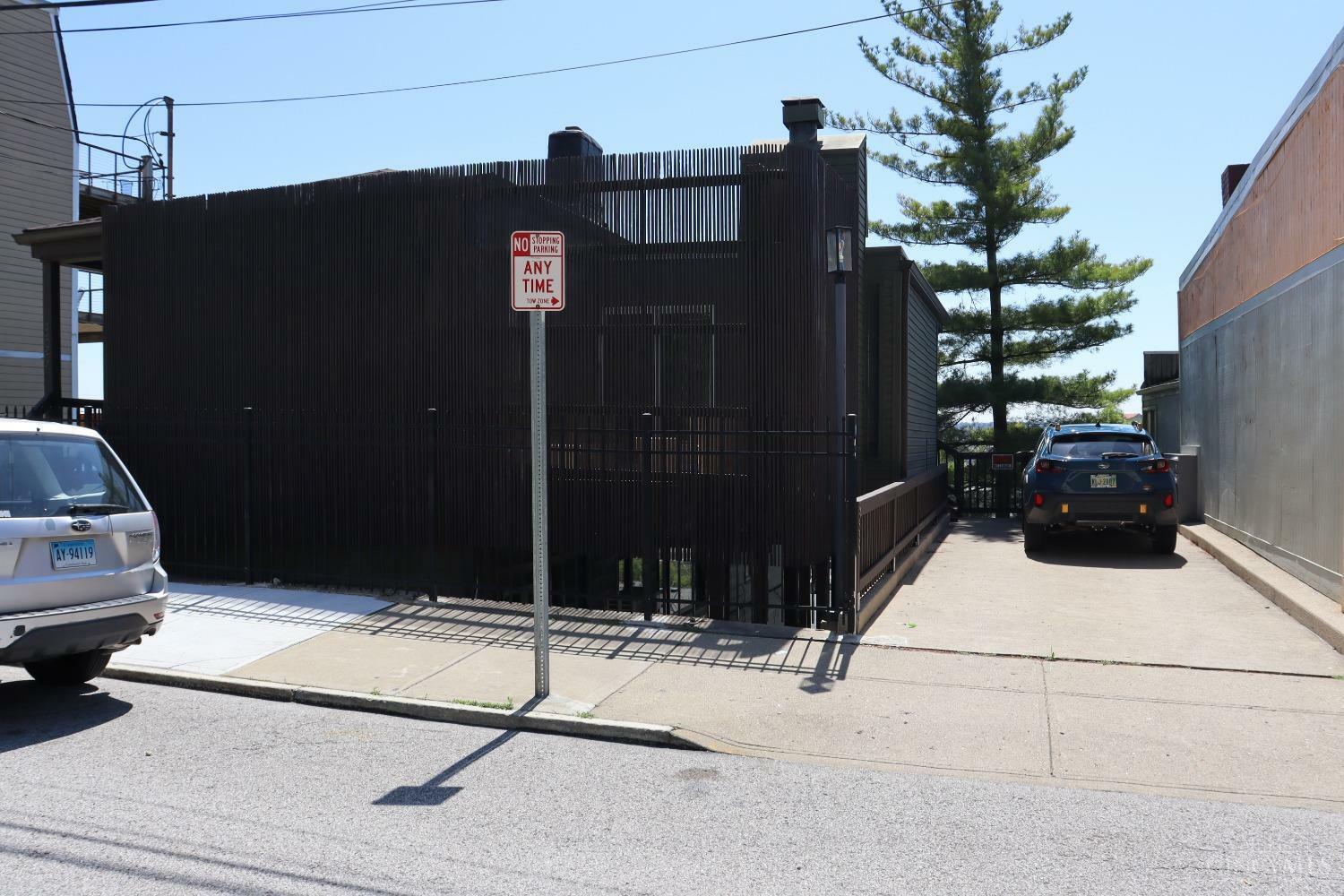 Property Photo: 399 Oregon Street OH 45202