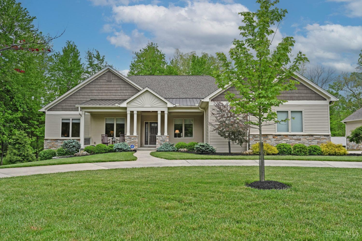 Property Photo: 1688 Autumn Oak Drive OH 45103