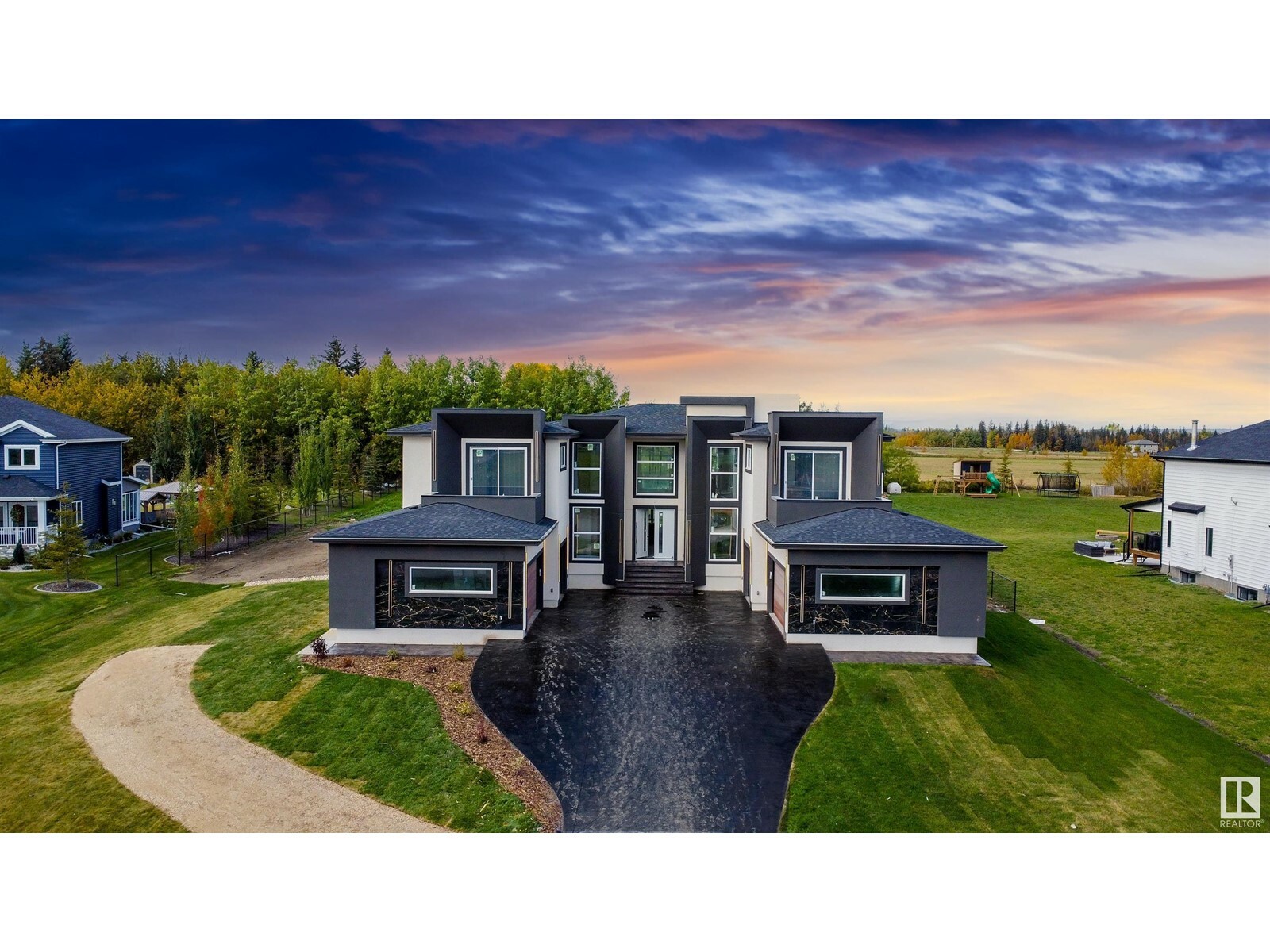 Property Photo: 48 26409 Twp Rd 532A AB T7X 0W7