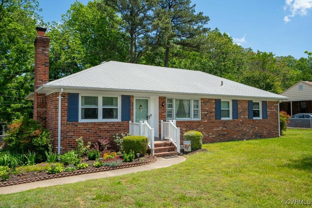 8068 Lynmar Lane  Hanover VA 23111 photo