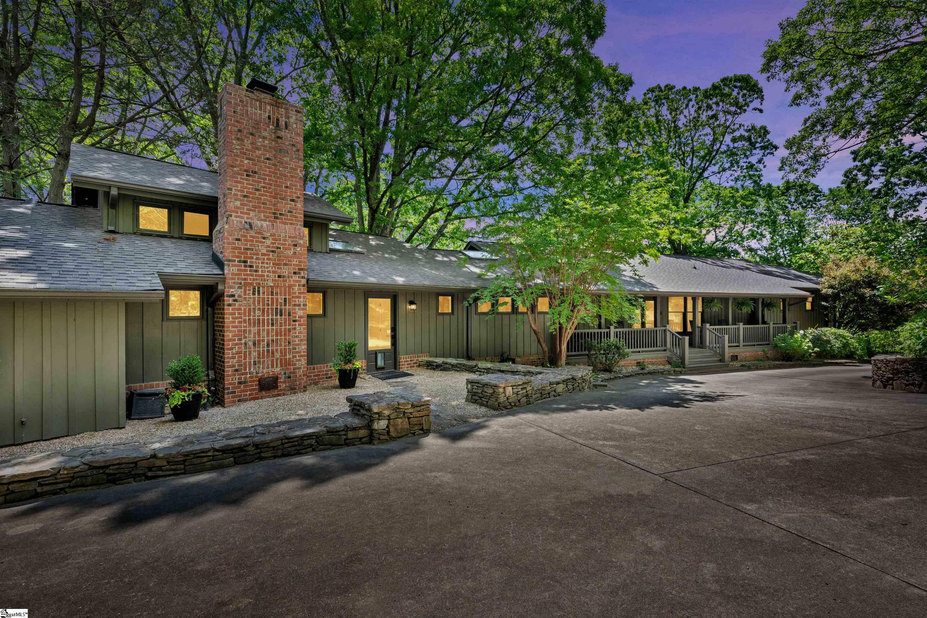 Property Photo: 404 Audubon Road SC 29609