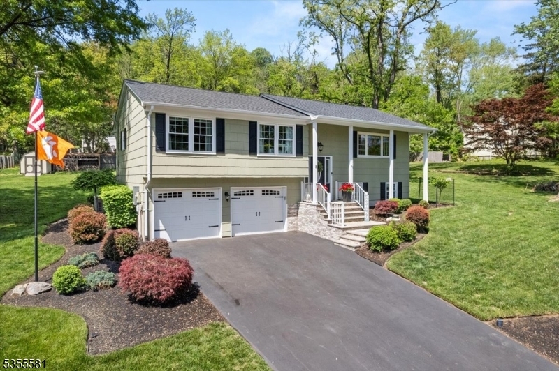 Property Photo: 8 Woodland Terrace NJ 08829