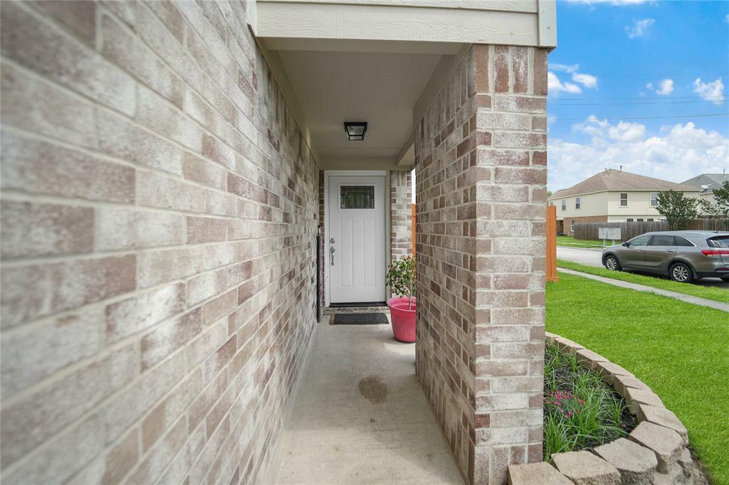 Property Photo: 7227 Foxvista Lane TX 77338