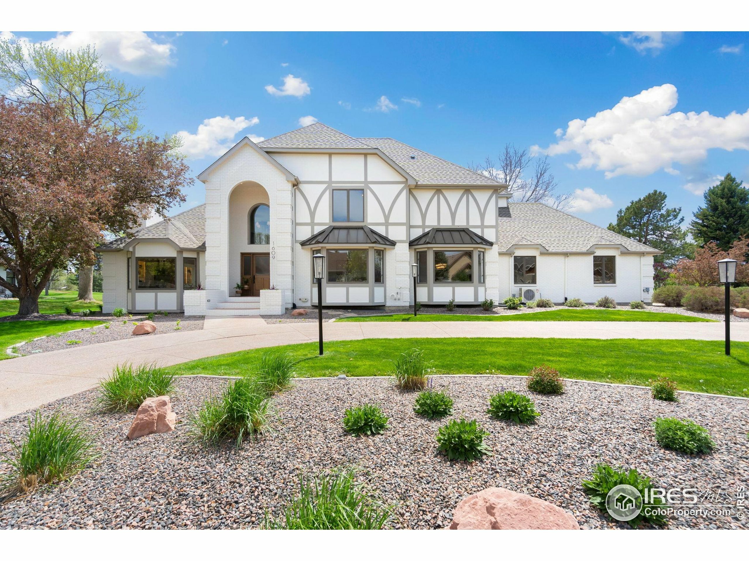 Property Photo: 1609 Richards Lake Rd CO 80524