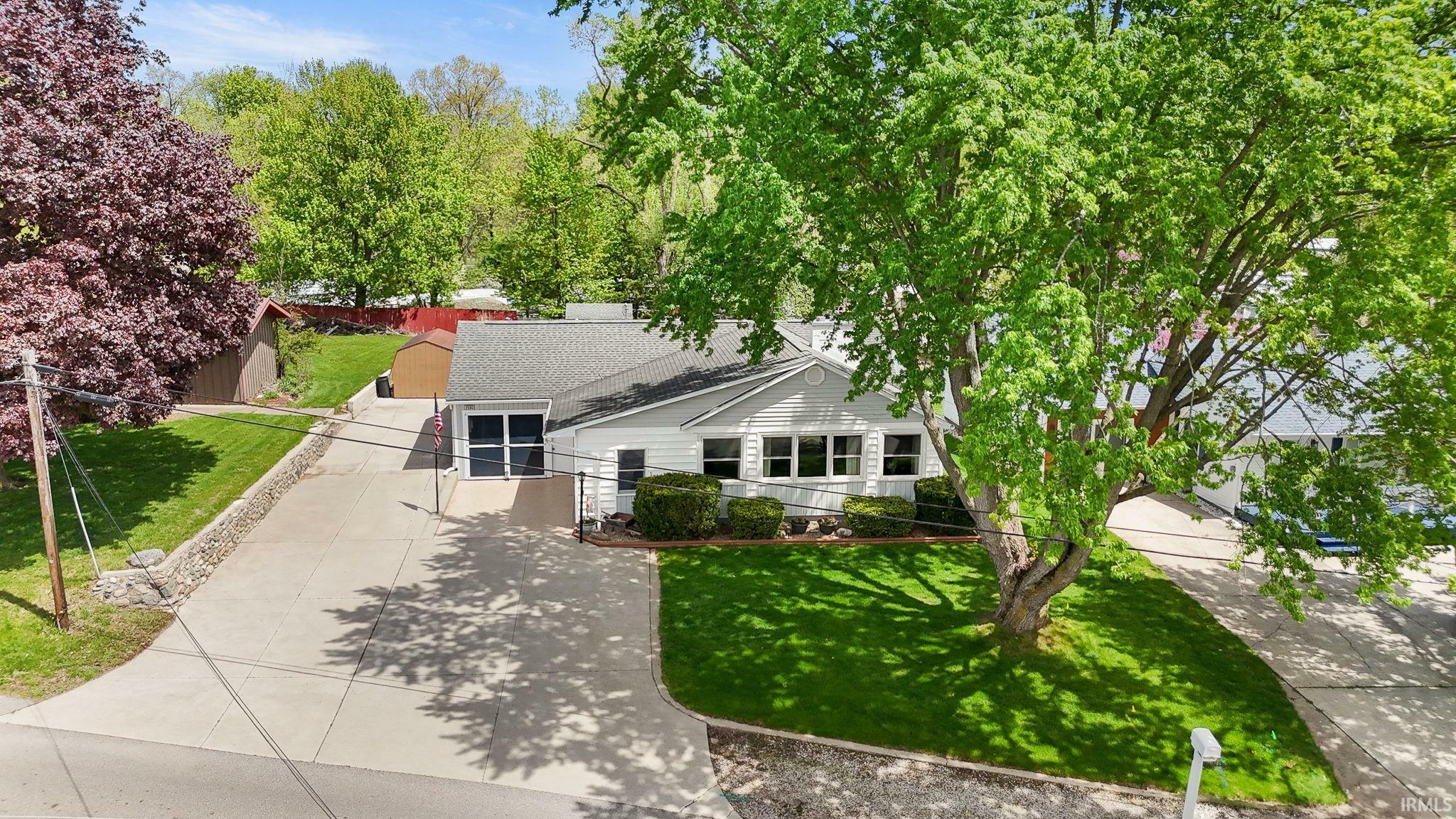 Property Photo: 2395 Ln 150 Hamilton Lake IN 46742