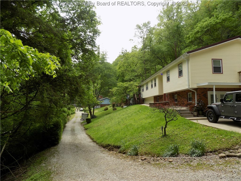 225 Red Bud Terrace  Belle WV 25015 photo