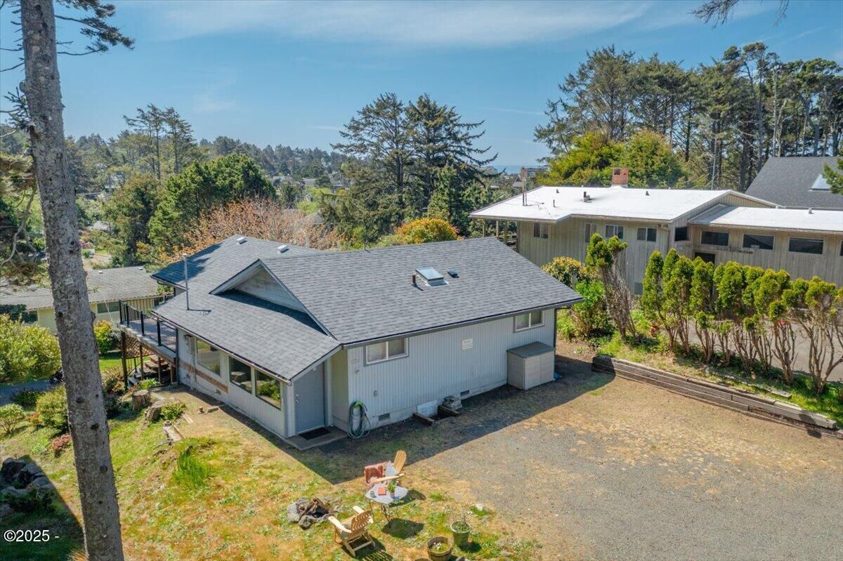 Property Photo: 3592 NW 36th Court OR 97367