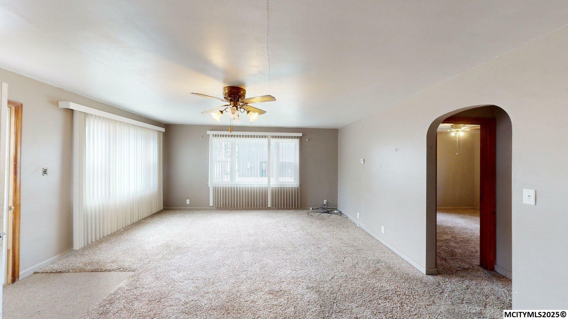 Property Photo: 223 N 1st IA 50636