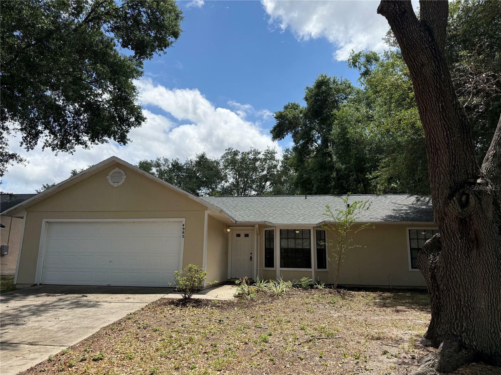 Property Photo: 4985 Sawdust Circle FL 34761