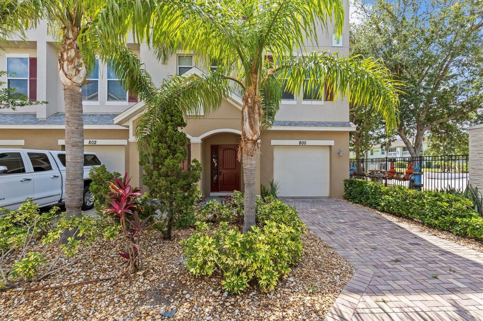 Property Photo: 800 Callista Cay Loop FL 34689