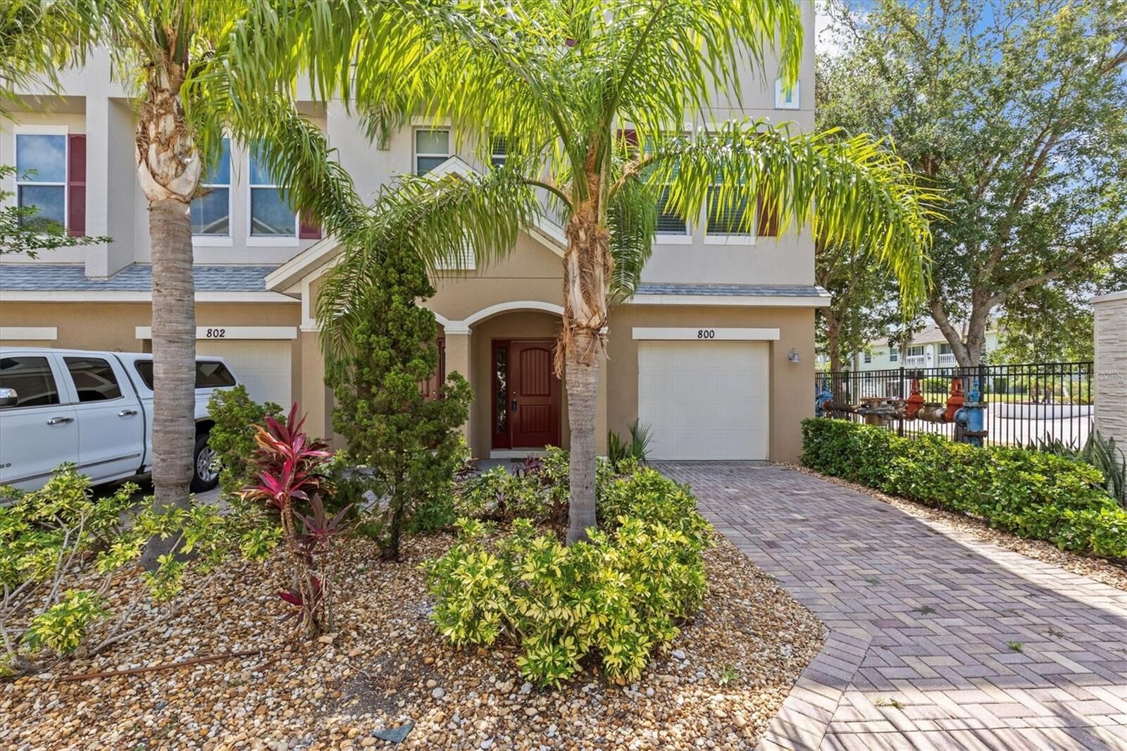 Property Photo:  800 Callista Cay Loop  FL 34689 