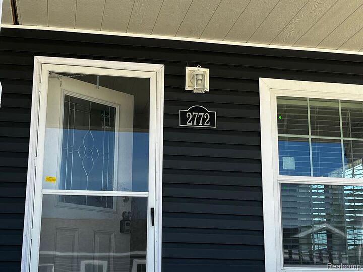 Property Photo:  2772 Naples Court  MI 48446 