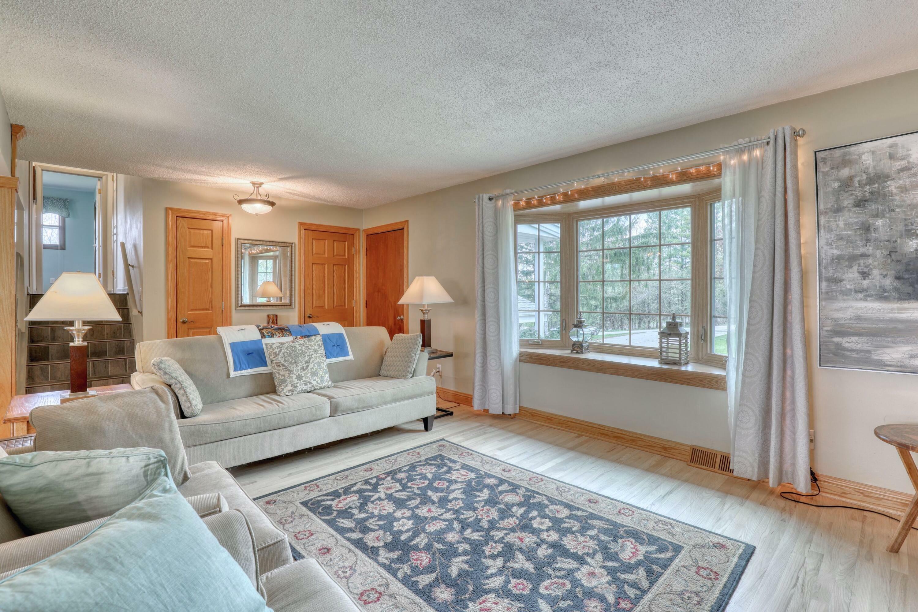 Property Photo: 1548 St Augustine Rd WI 53027