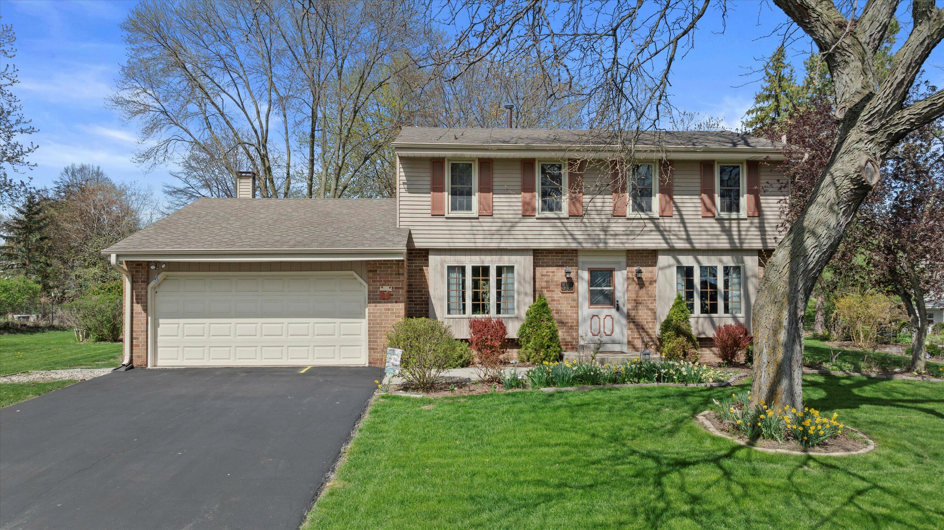W181n8305 Destiny Dr  Menomonee Falls WI 53051 photo