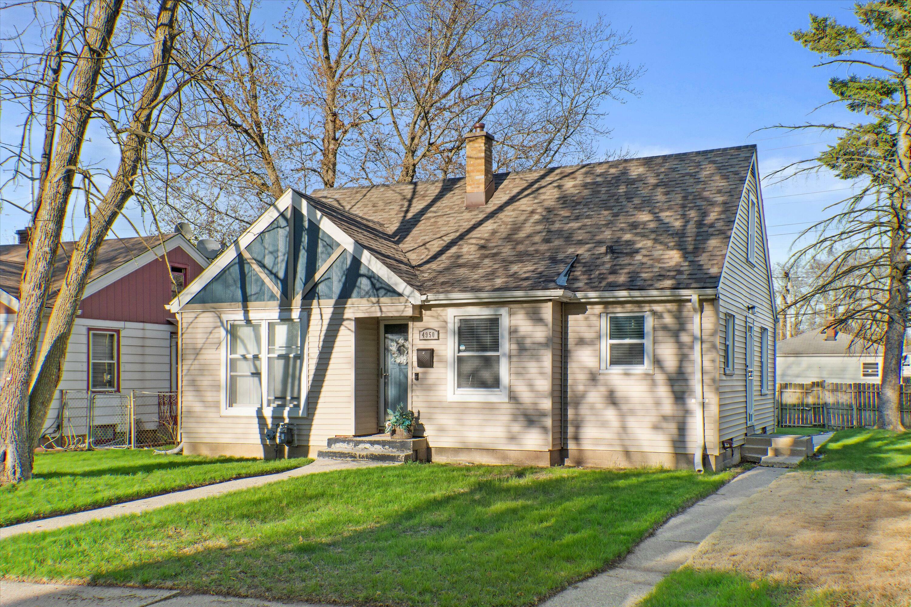 Property Photo: 4950 N 21st St WI 53209