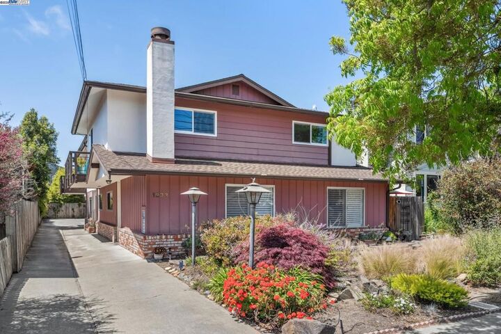 Property Photo:  1233 Broadway  CA 94501 