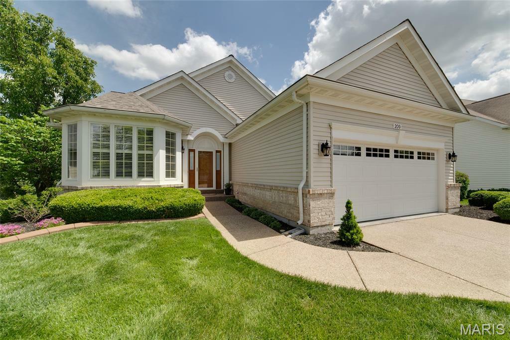 Property Photo: 209 Pigeon Drive S MO 63367