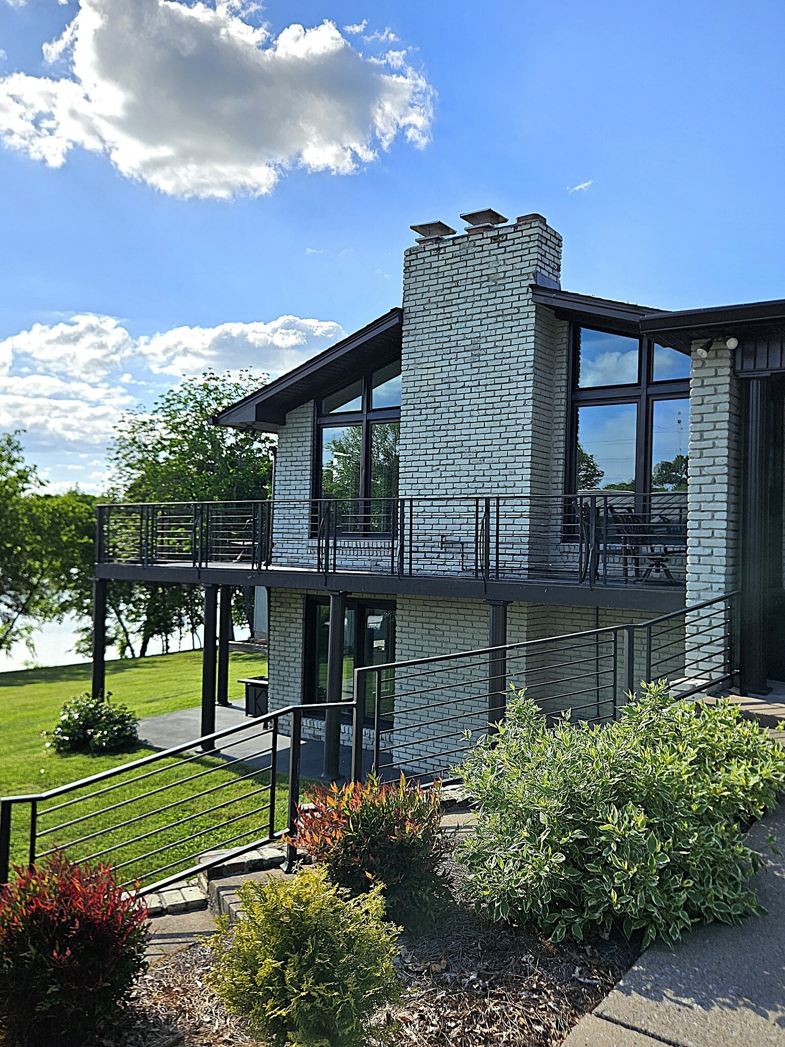Property Photo: 121 Lake Point Dr TN 37066