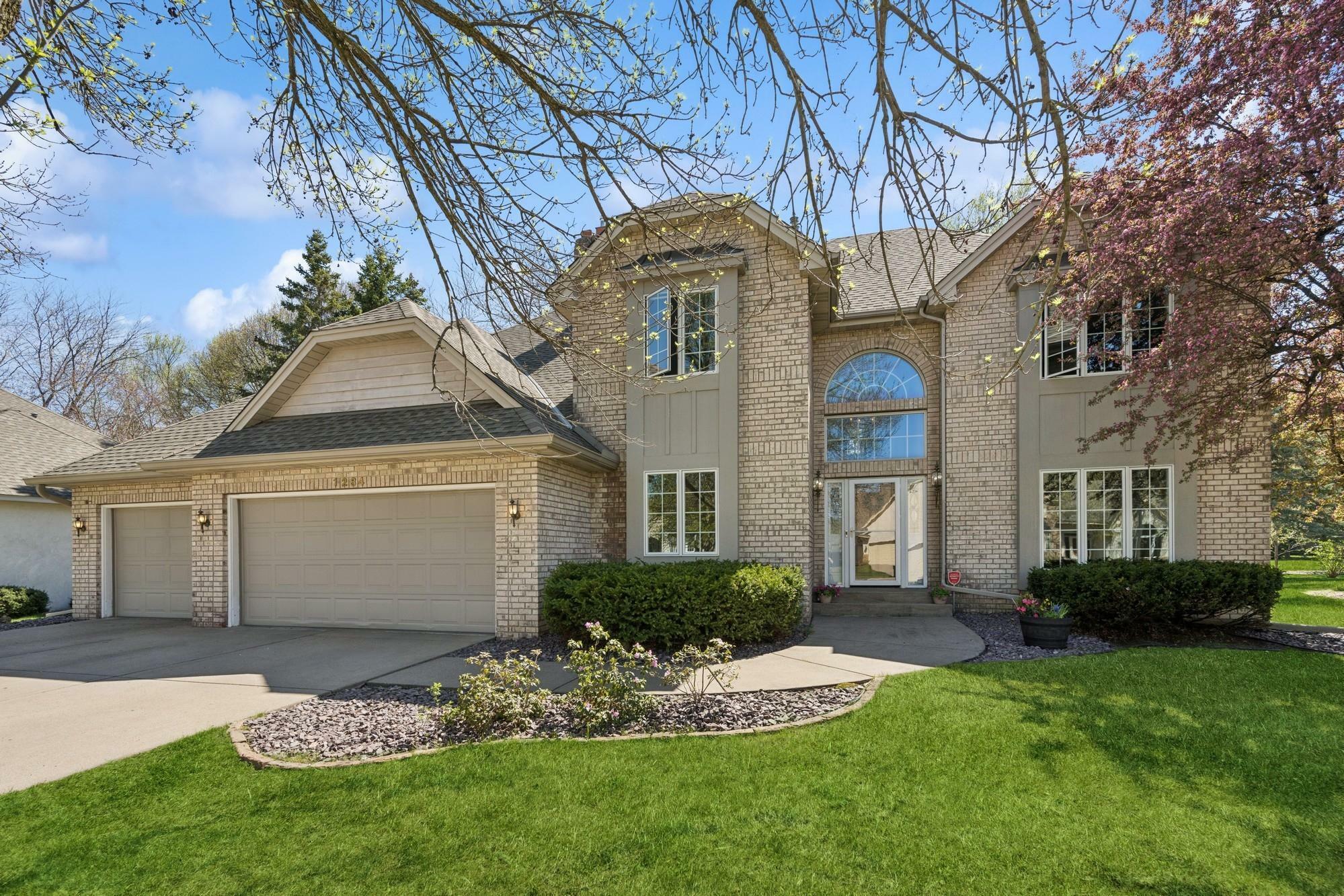 Property Photo: 1284 W Royal Oaks Drive MN 55126