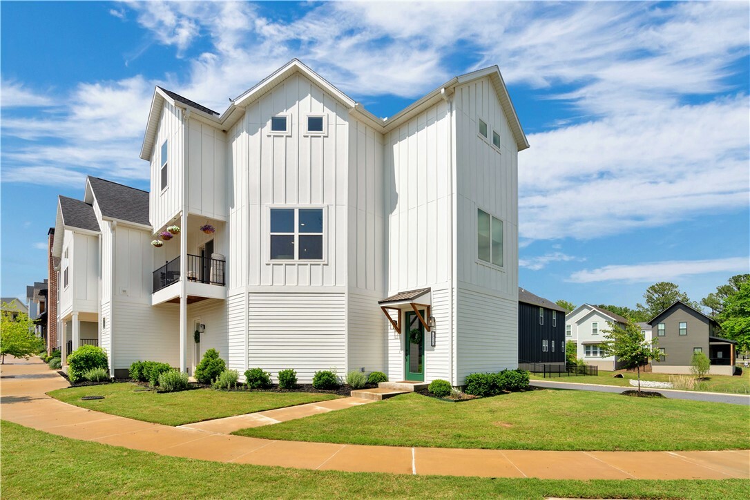 2630 N Gulley Grove Circle  Fayetteville AR 72703 photo