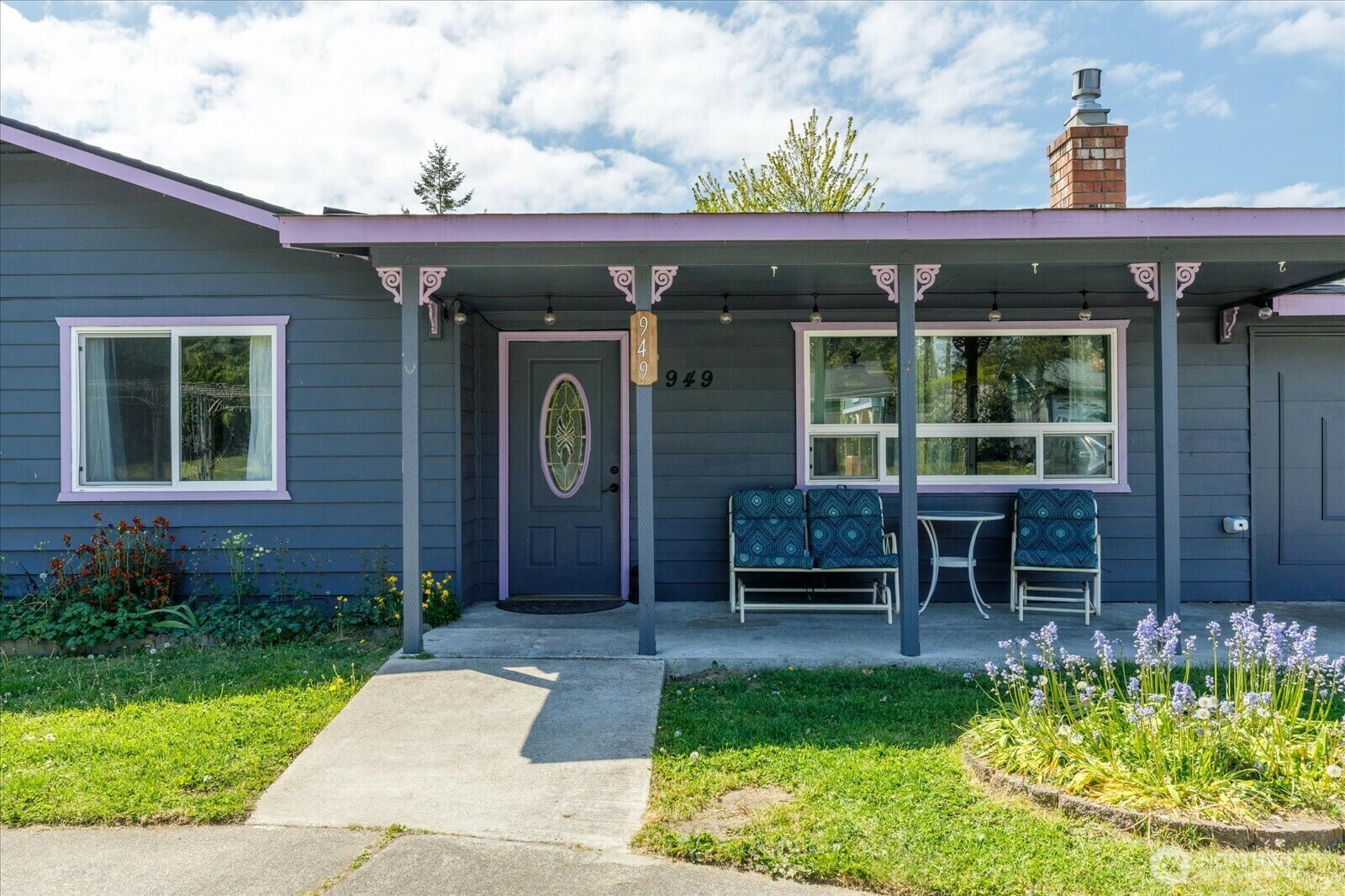 Property Photo: 949 SW London Terrace WA 98277