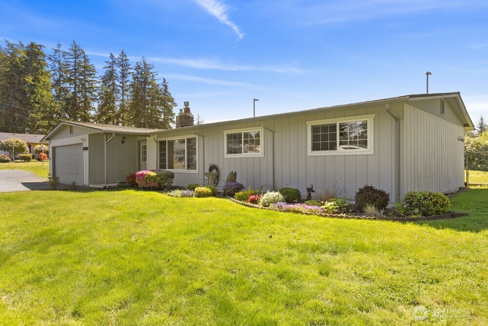 Property Photo: 33355 20th Avenue S WA 98003