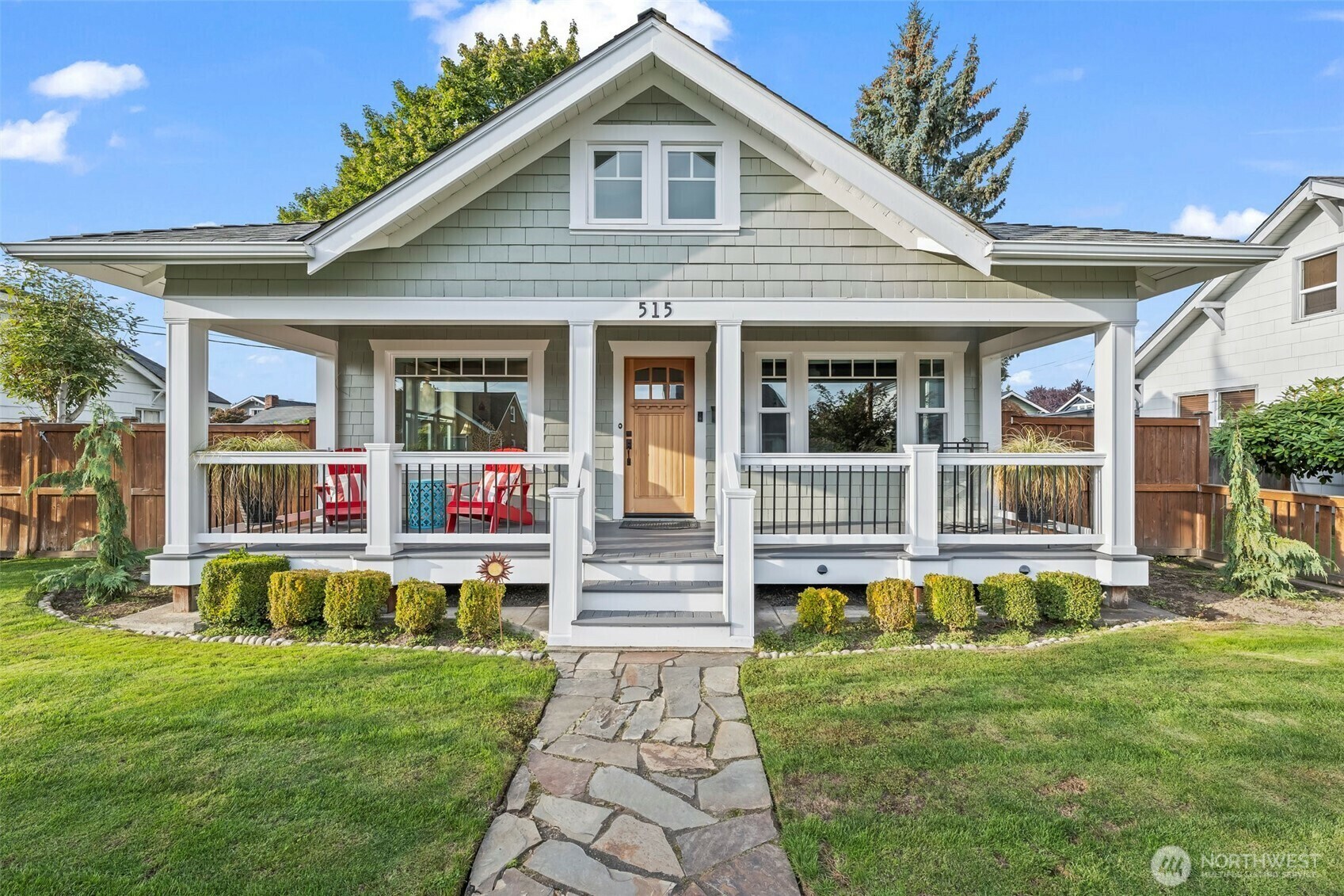 Property Photo: 515 4th Avenue SW WA 98371