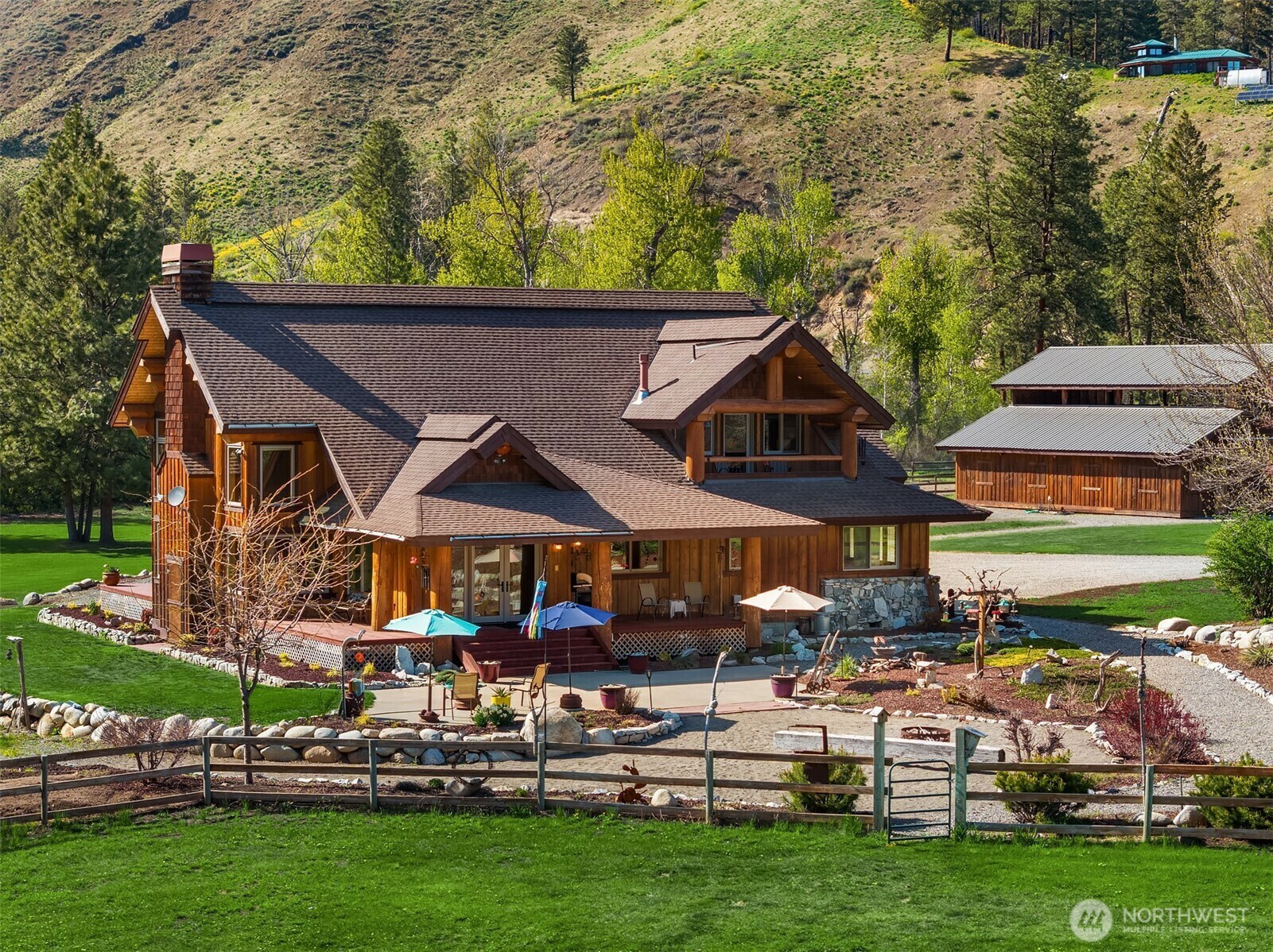 Property Photo: 639 Twisp River Rd WA 98856