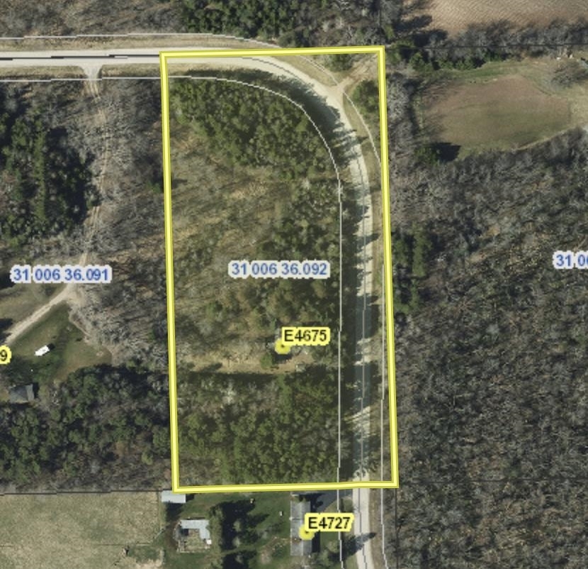 Property Photo: E4675 Winding Road WI 54205