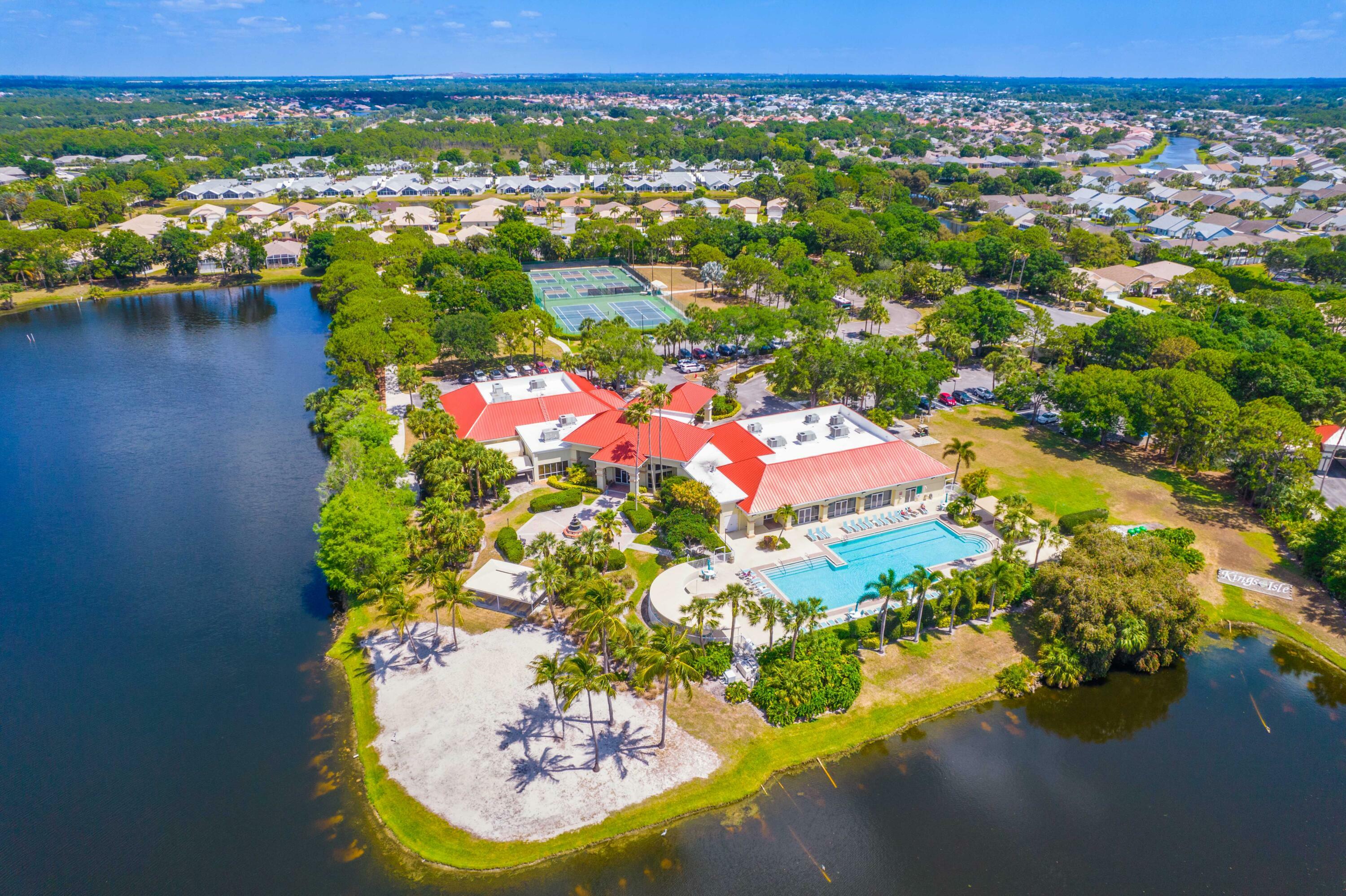 Property Photo:  607 NW San Remo Circle  FL 34986 