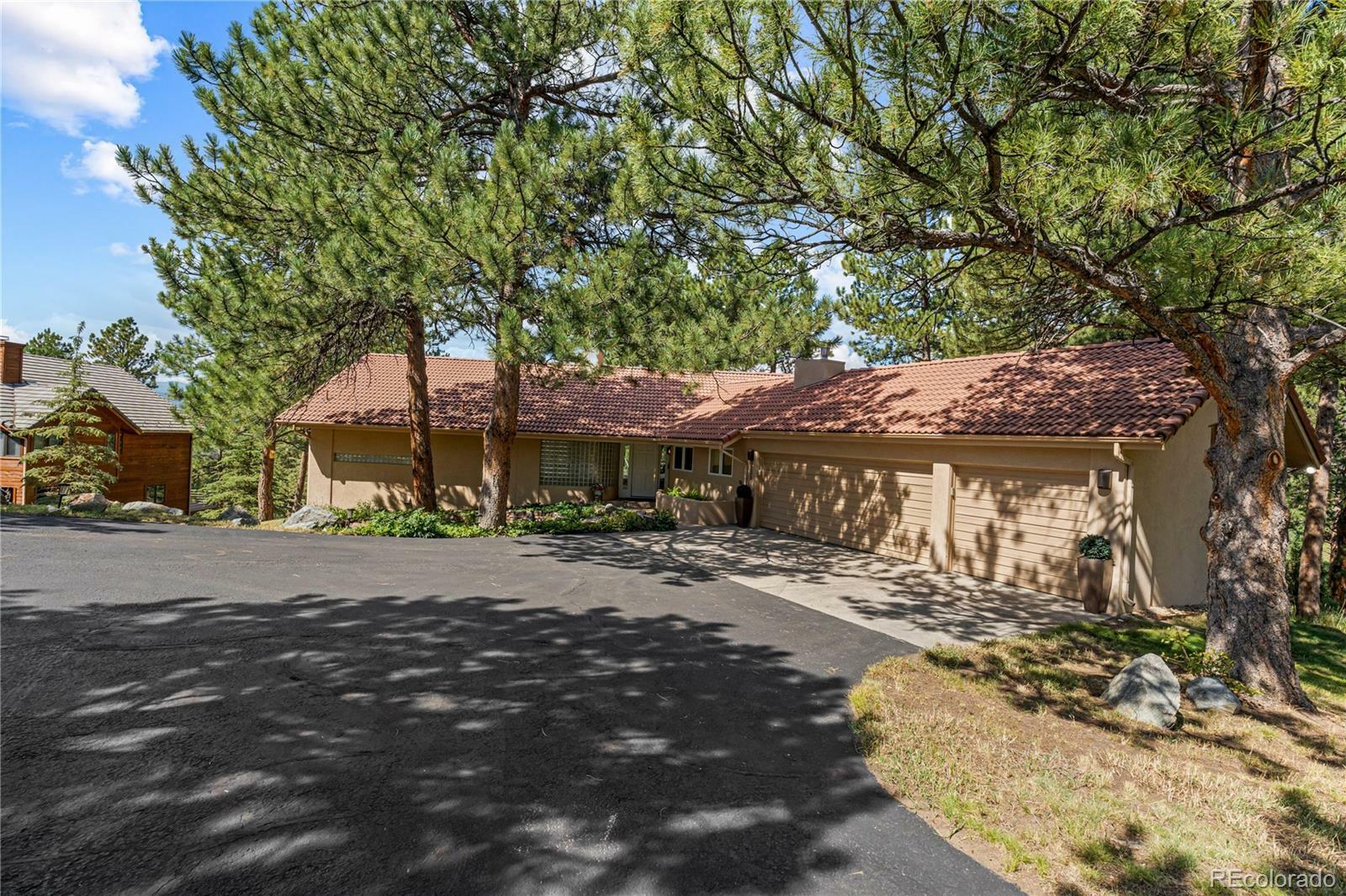 Property Photo: 2235 Stonecrop Way CO 80401
