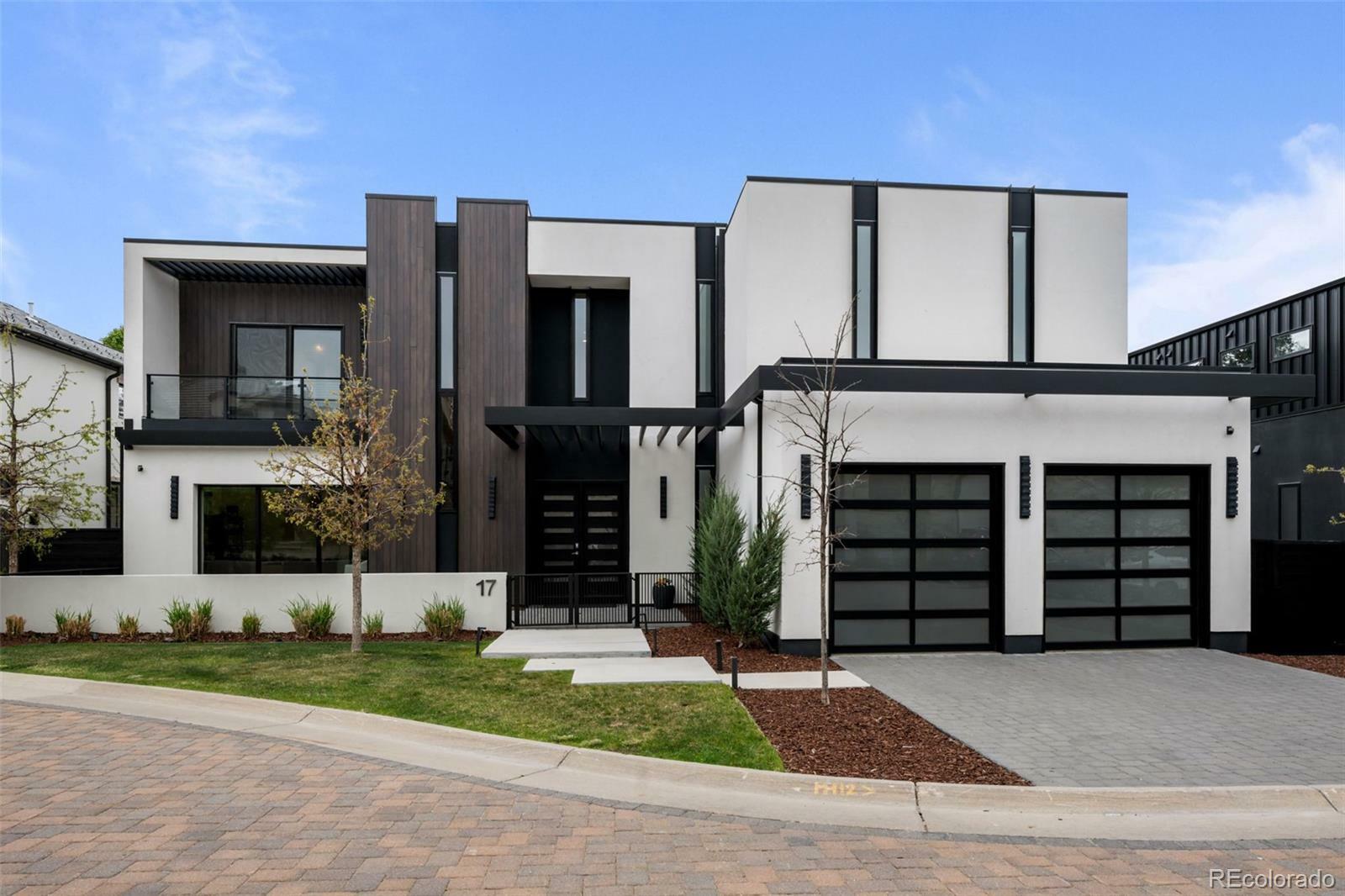 Property Photo: 2821 E Cedar Avenue 17 CO 80209