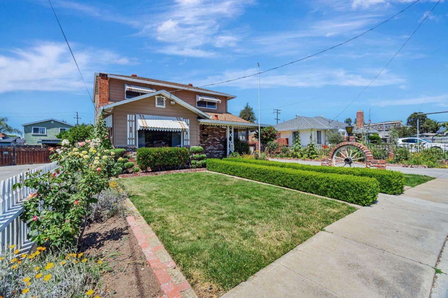 Property Photo:  93 Alexander Court  CA 95116 