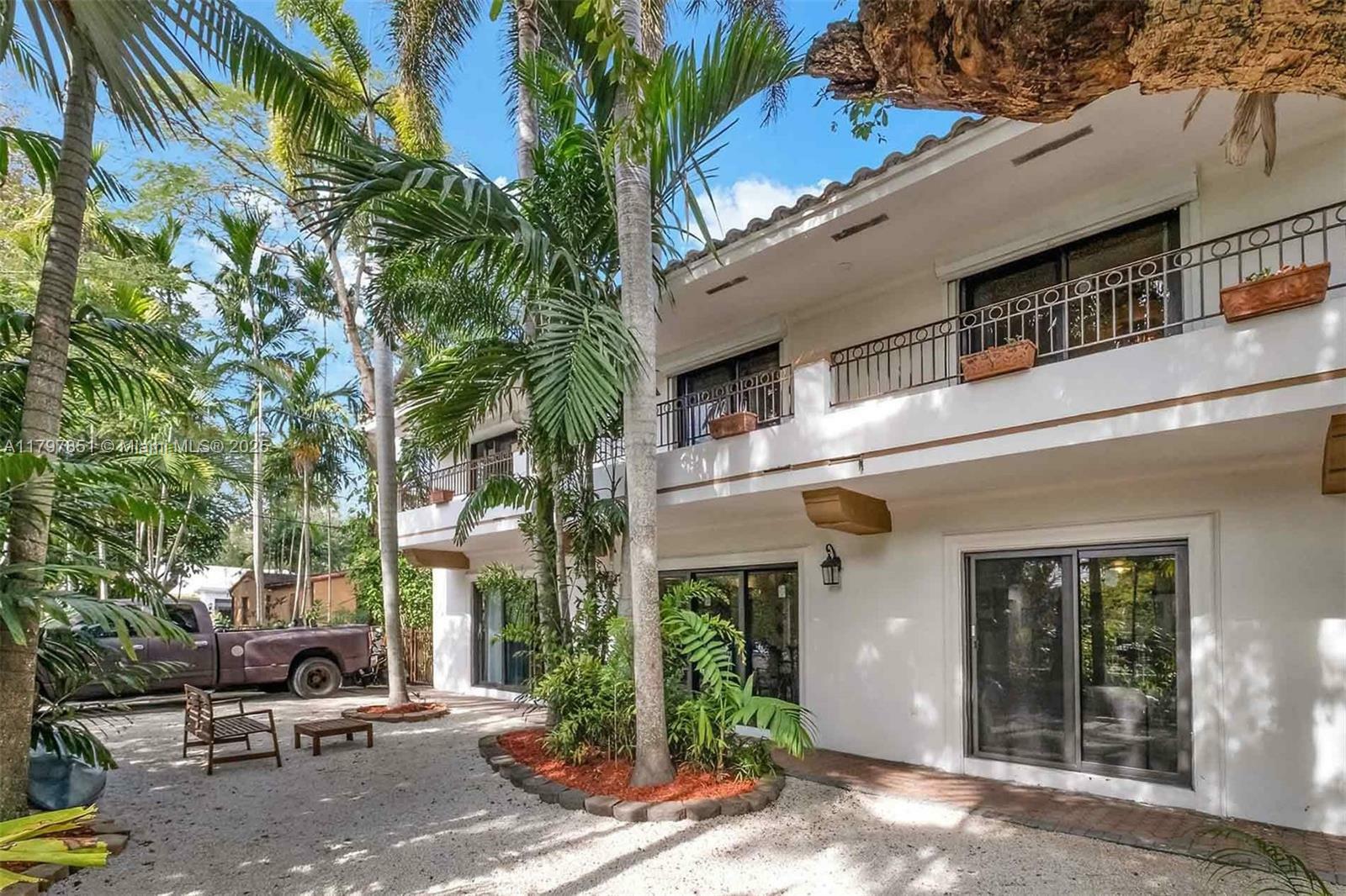 Property Photo: 1226 Cordova Street FL 33134