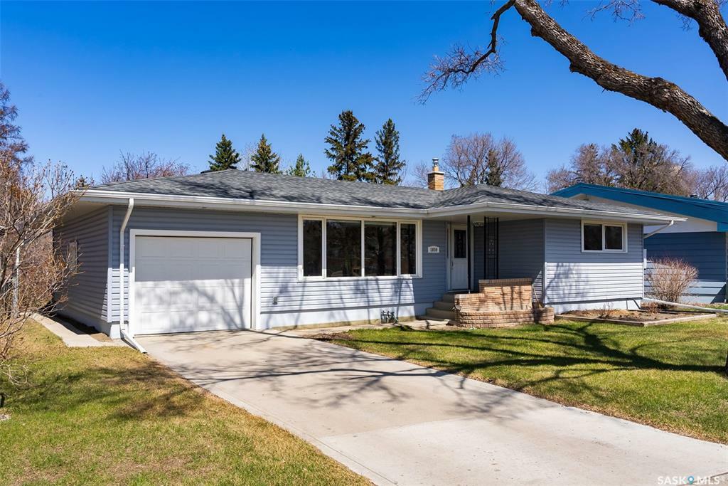 Property Photo: 1830 Jubilee Avenue SK S4S 3T6